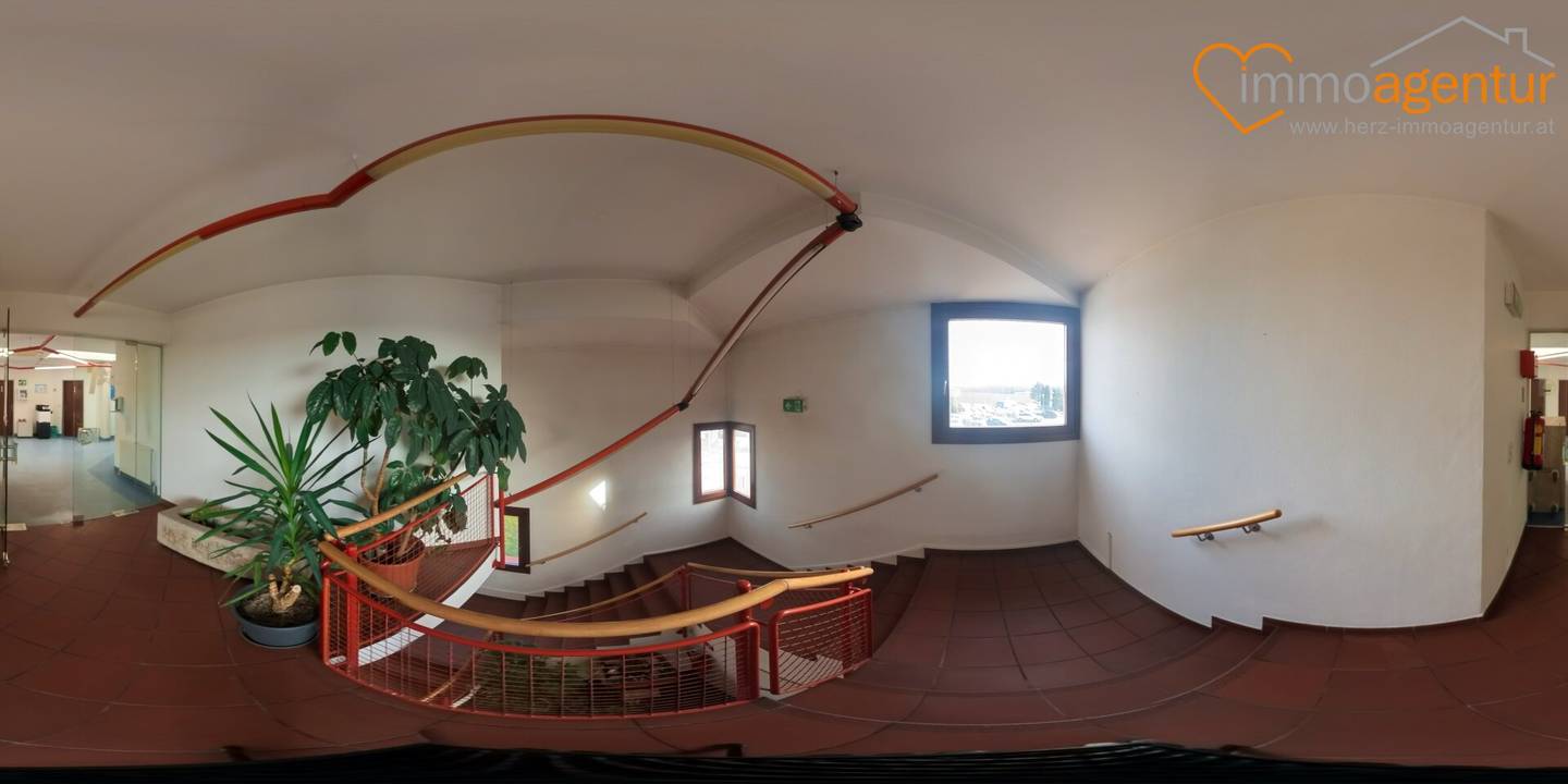 Office and warehouse space in Marchtrenk for rent directly on the B1