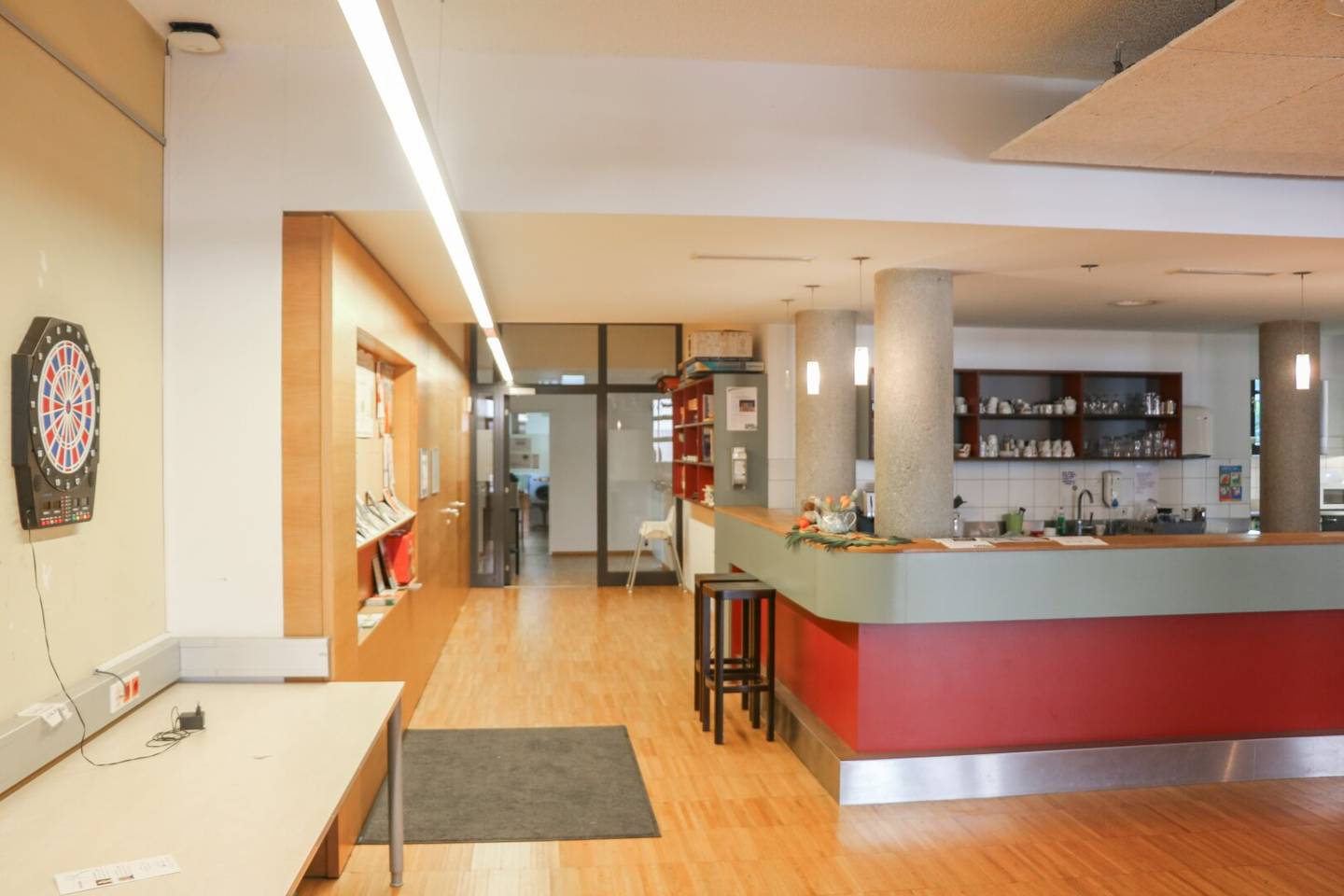 RENT: Pradl - Office - Commercial premises on approximately 445 m² and basement with approximately 178 m²