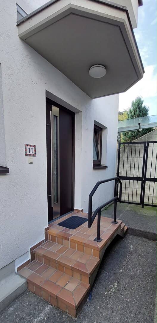 JENBACH - Modernisierte hochwertig ausgestatte 5 Zi.-Maisonette-Wohnung mit Terrasse und Balkon zum Verkauf