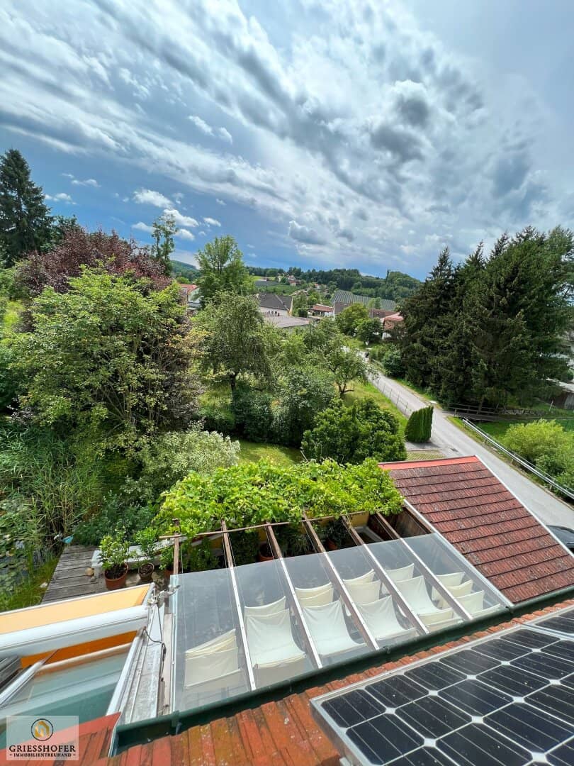 „Hier können Visionen wachsen !! Haus mit Praxis und riesigem Garten“ Provisionsfrei für den Käufer inkl. Photovoltaik und Solaranlage !