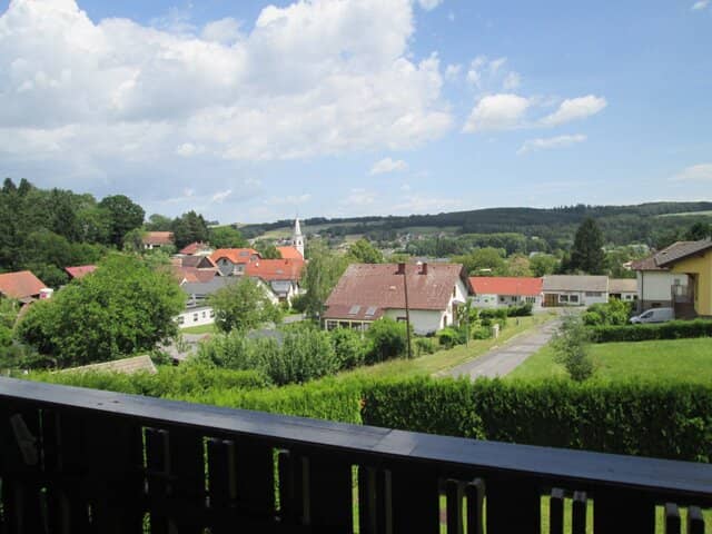 Schöne Lage am Ortsrand, gepflegtes Einfamilienhaus mit Aussicht!