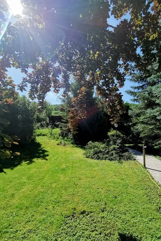 Living like in a fairy tale - Small villa in the park garden (zoning BW)