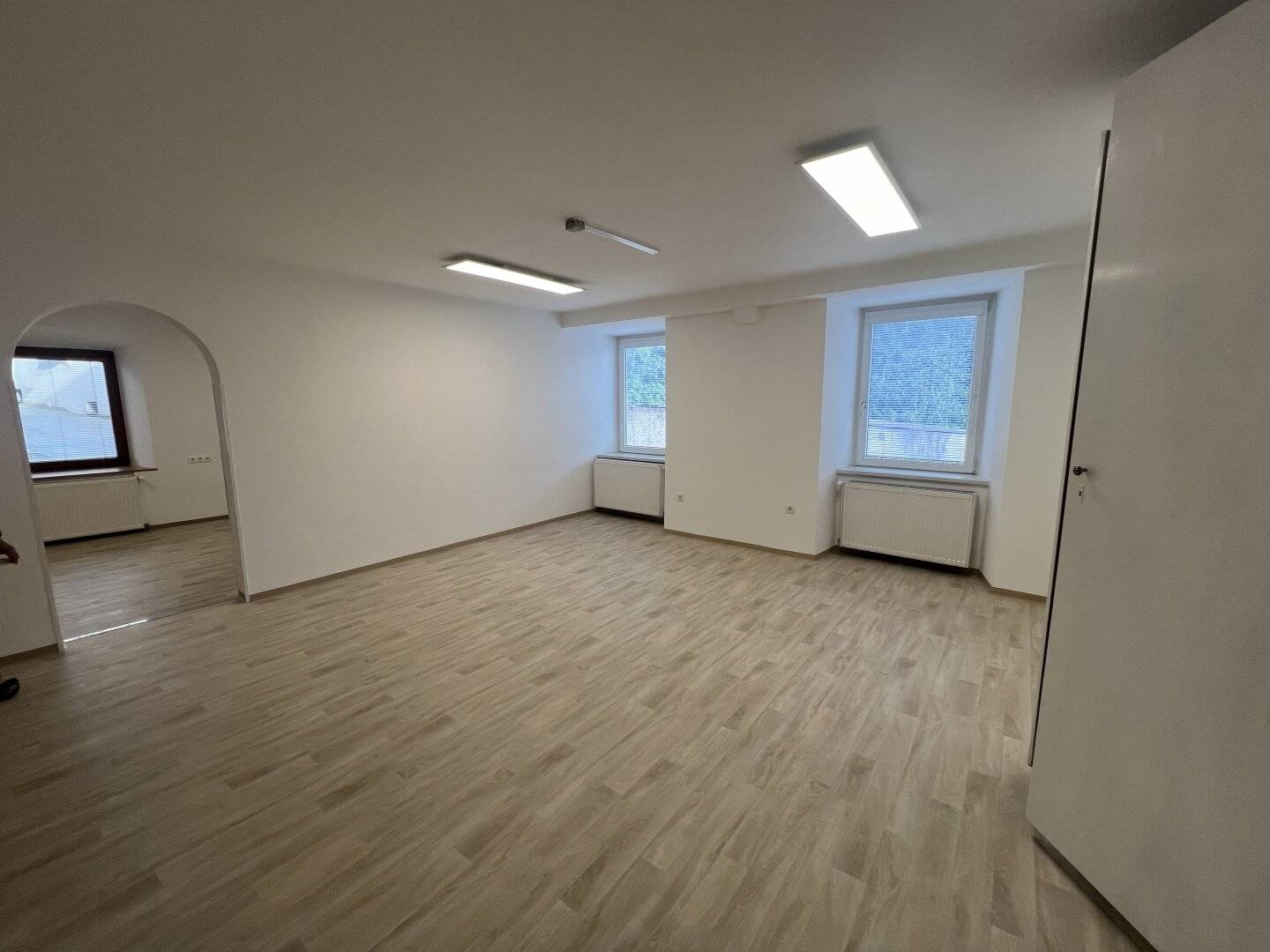 Schwaz bright commercial premises near the town center suitable for various sectors