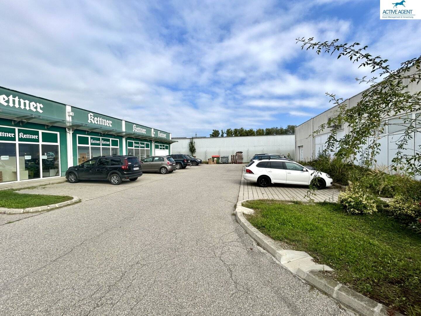 Attractive commercial premises in Krems, about 300 m² for rent