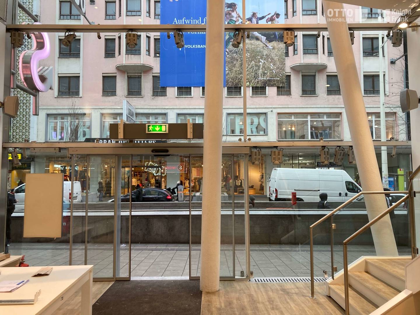Apartment on Mariahilfer Street Bright Open Plan to match the highest selling point? no