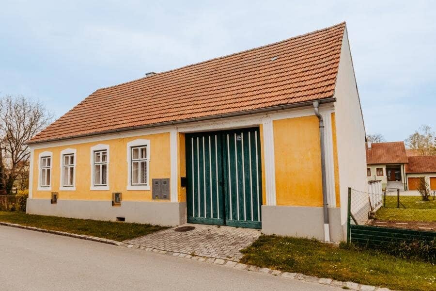 Besterhaltenes und erhaltenswertes  Landhaus.