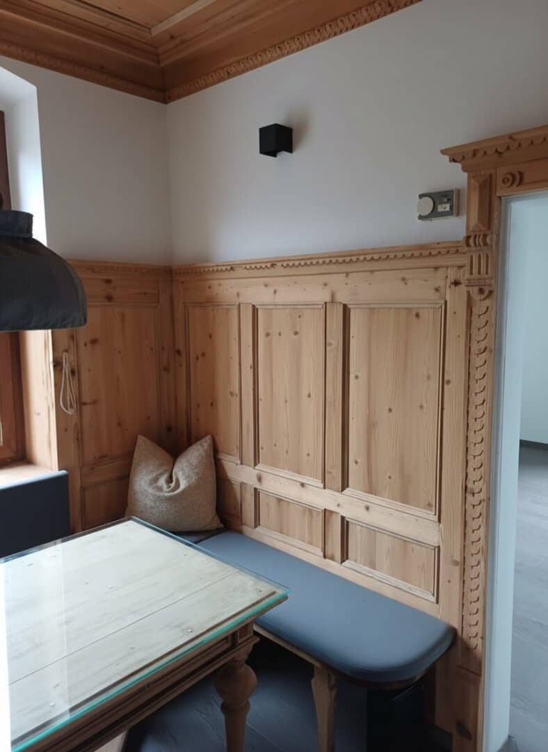 Schwaz: Zentrumsnah und doch ruhig - schön sanierte Wohnung in einmaliger Lage zu verkaufen