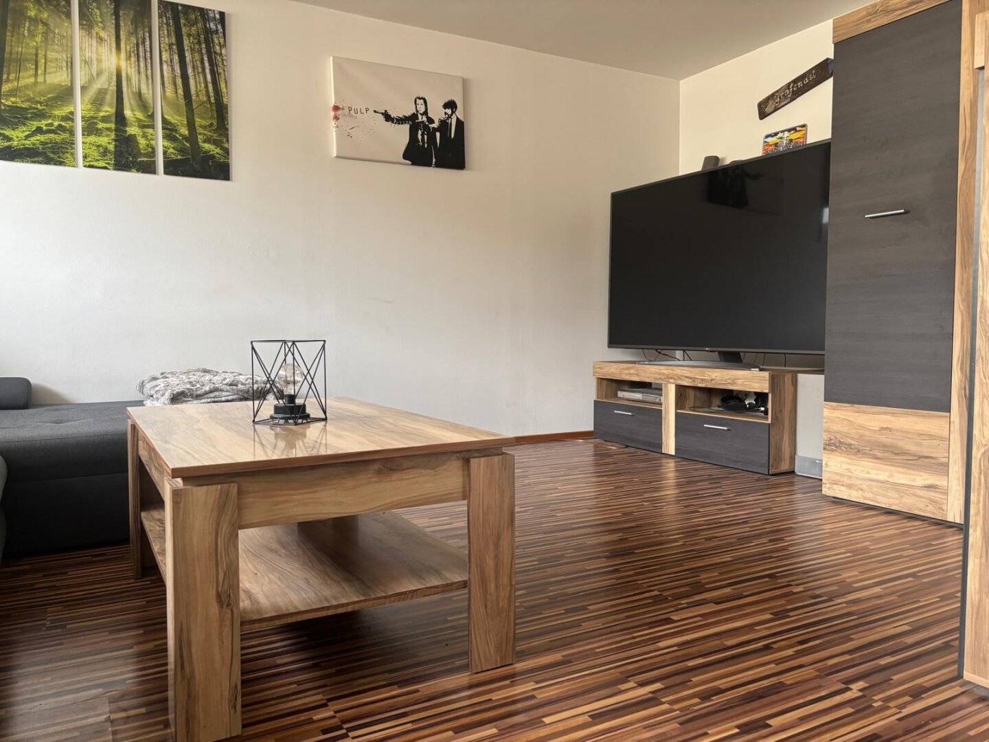 Schwaz: Schön renovierte 3-Zimmer-Wohnung samt eigener Garage
