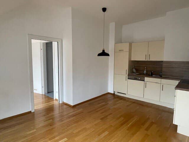 2-room apartment near TU and Music University