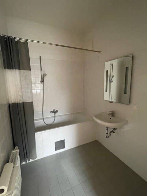2-room apartment near TU and Music University