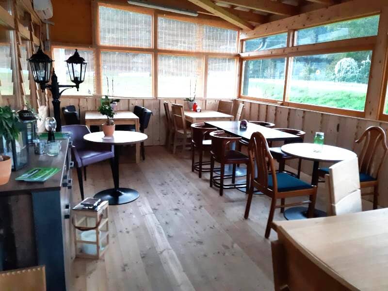 Snack bar for sale with good visible location, affordable rent and moderate takeover price