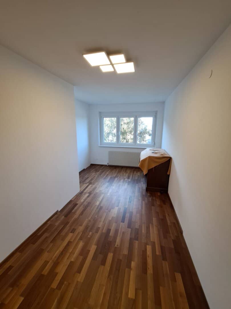 Herrlich helle 3 Zimmer Neubau-Wohnung mit viel Platz (inkl. Parkplatz)