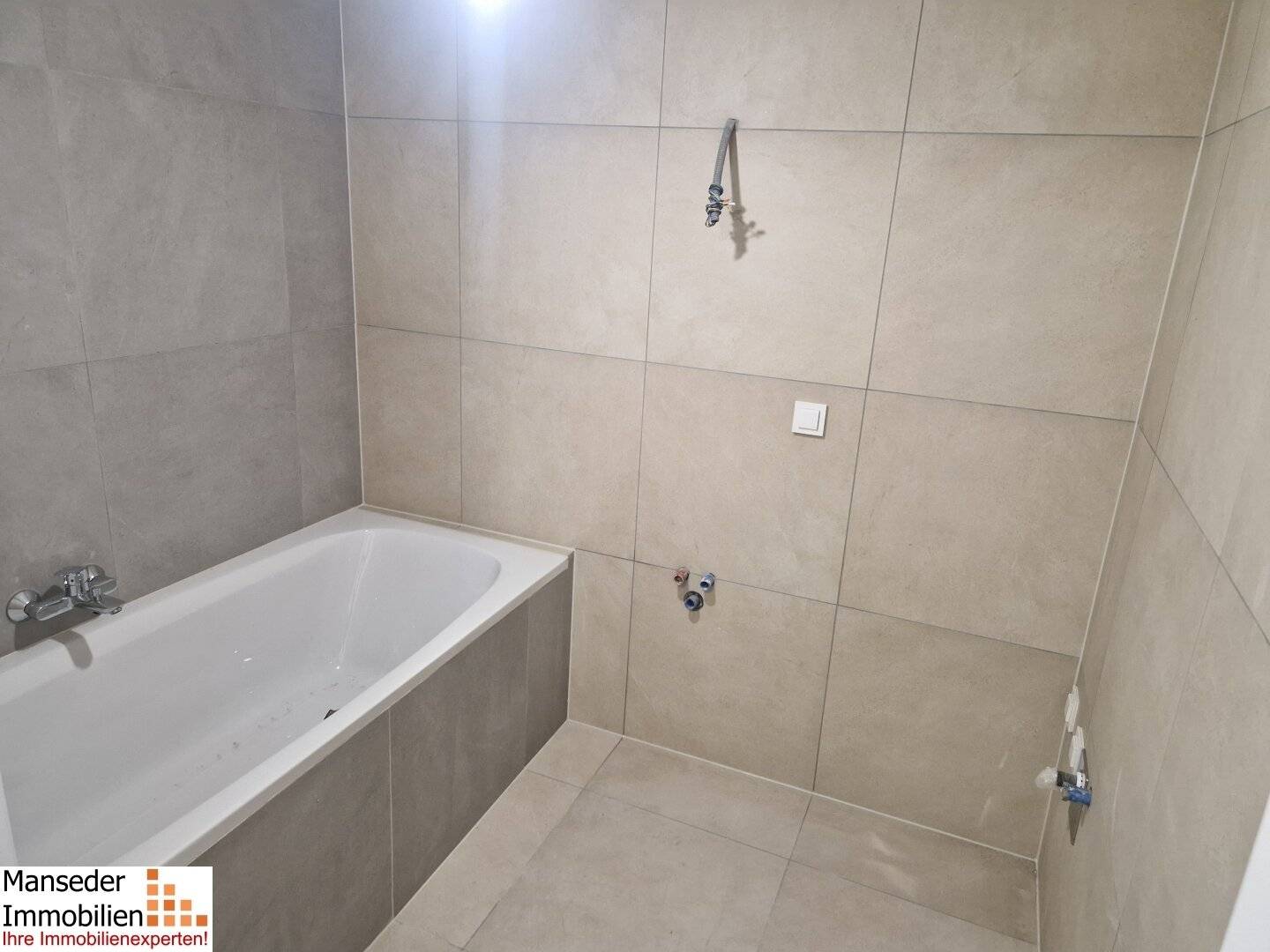 TOLLE NEUBAU-EIGENTUMSWOHNUNG! 58,47 m² + 12,27 m² Balkon!
