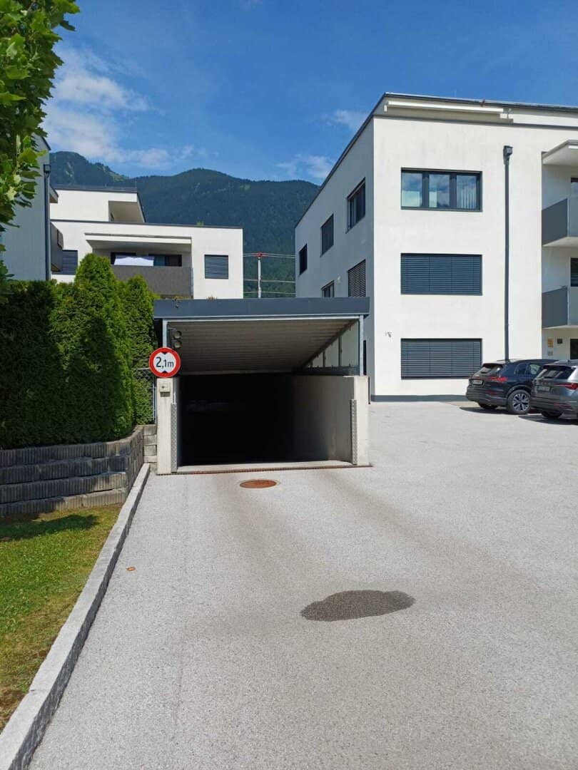 Schwaz: Tiefgaragenabstellplatz in Bahnhofs-/ Zentrumsnähe zu verkaufen