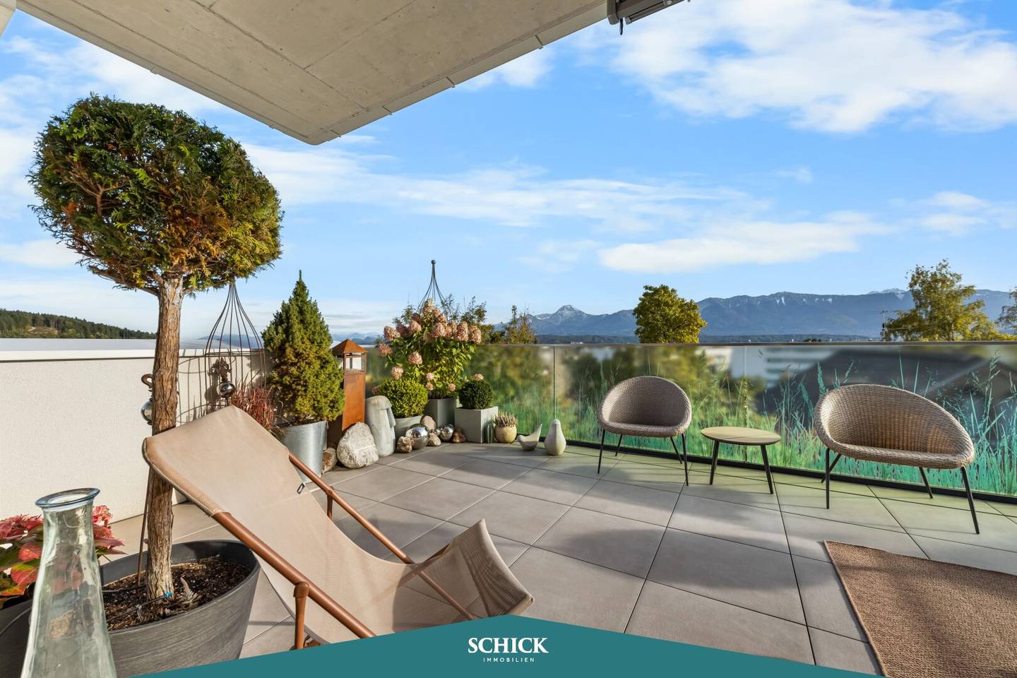 Penthouse Design Pearl","de":"Penthouse Designperle"},
