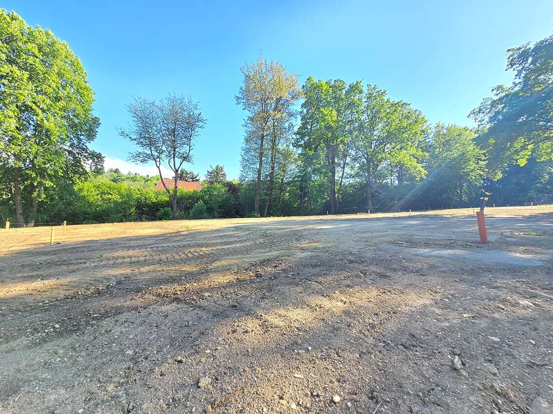 *** SOMMERAKTION *** AM ENDE EINER SACKGASSE *** FERNBLICK UND ZENTRUMSNÄHE ***