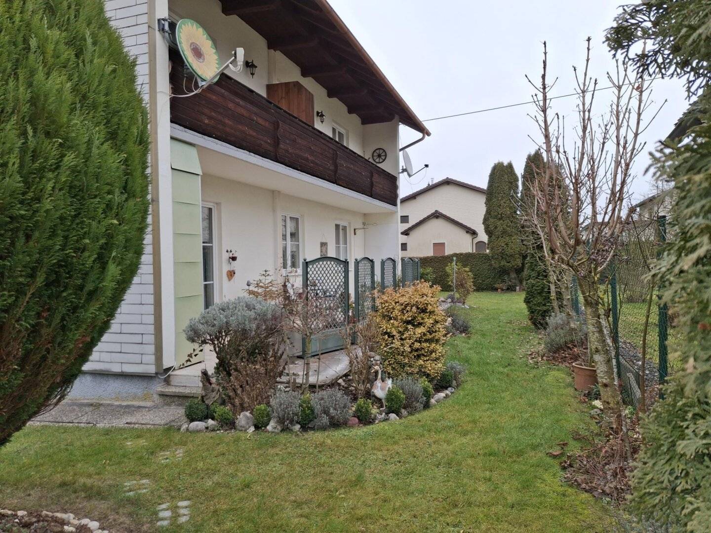 Spacious three room apartment with terrace and garden use in quiet residential area in Ried
