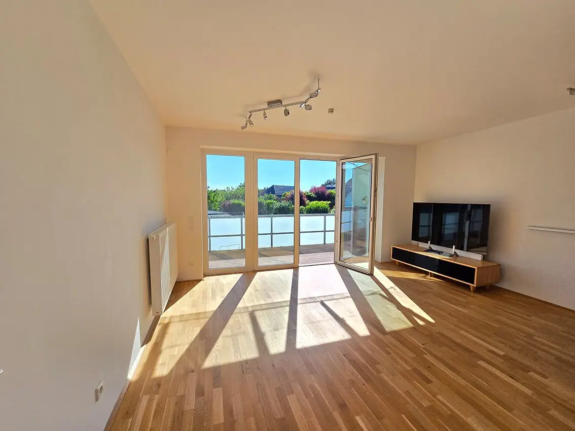 *** GROSSER BALKON - TEILWEISE ÜBERDACHT *** RUHELAGE *** 2 GARAGEN PLÄTZE *** VR-RUNDGANG ***