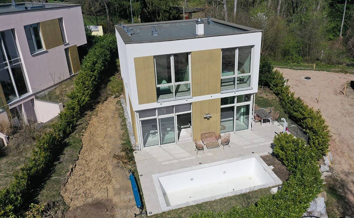 *** ERSTBEZUG - VILLA MIT POOL & SAUNA IN BESTLAGE *** FERNBLICK / ZENTRUMSNÄHE ***