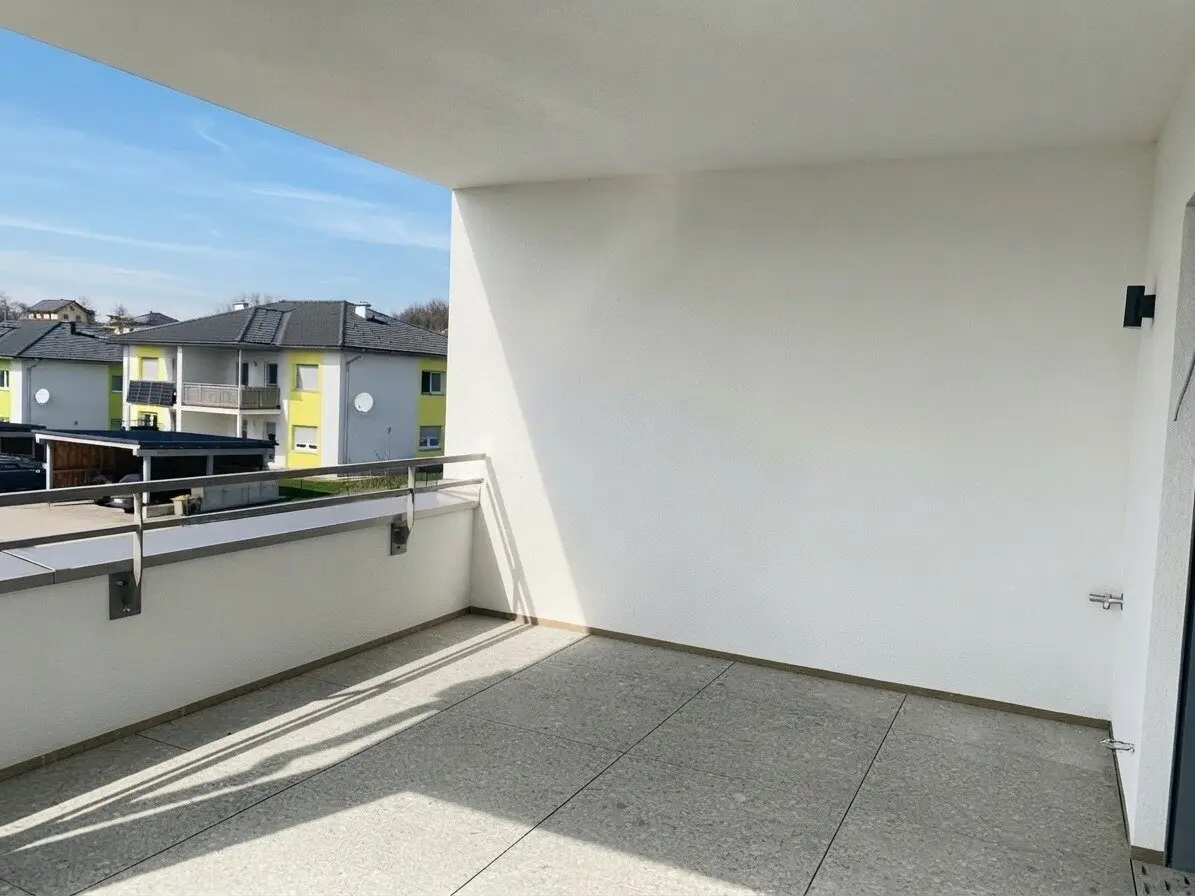 Erstbezug - hochwertig ausgestattete Bürofläche mit Terrasse