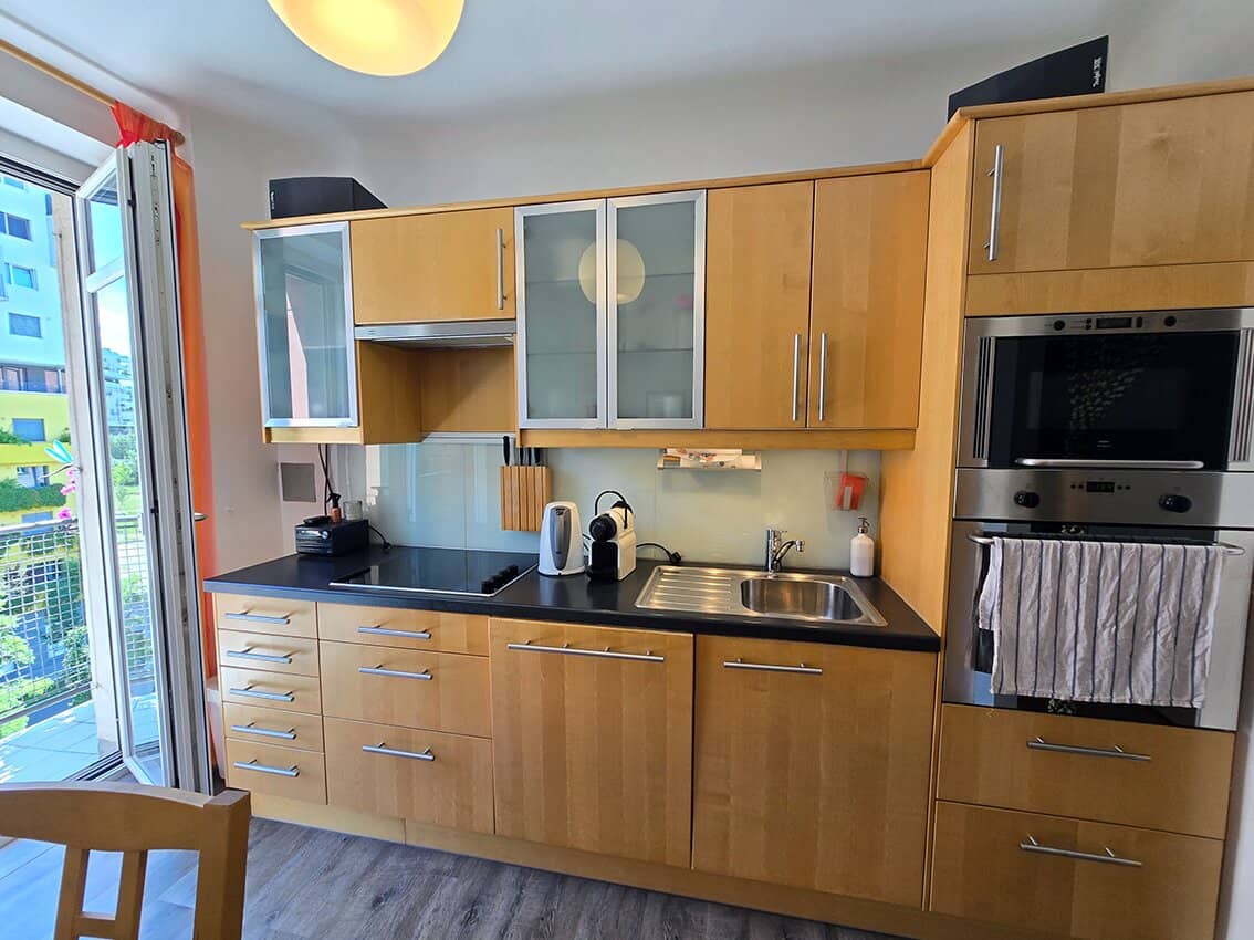 Balcony apartment in the city 3 rooms possible Also a great investment