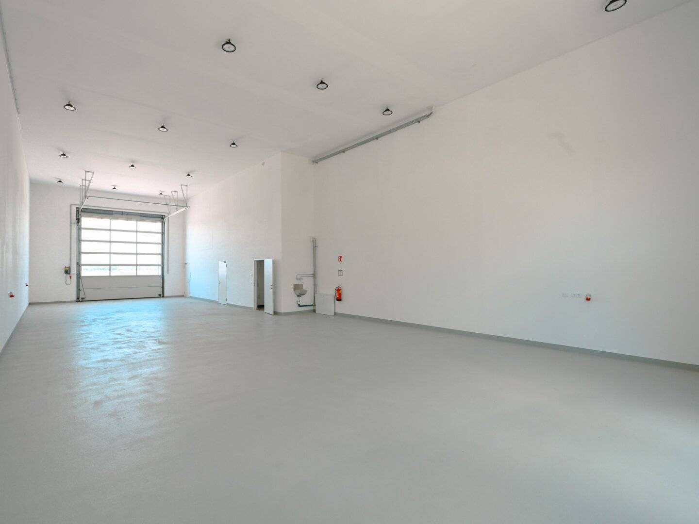 Commission-free first occupancy from June 2026 - Exclusive corporate location with office and terrace in the Wiener Umland (Pottendorf)
