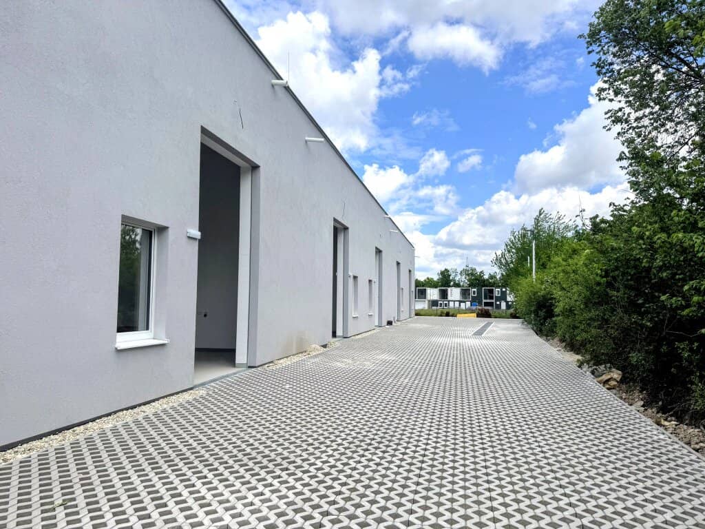 Provisionsfreier Erstbezug ab Juni 2026 - Exklusiver Firmenstandort mit Büro und Terrasse