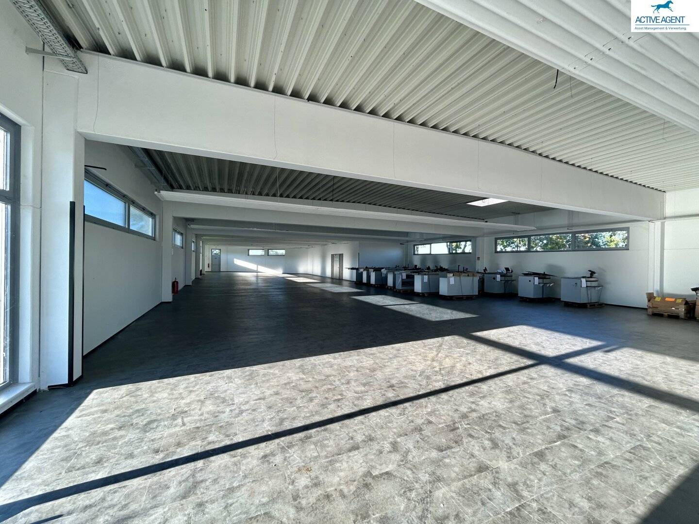 Commercial spaces commercial 673m2 Bruck an der Leitha for rent/for sale
