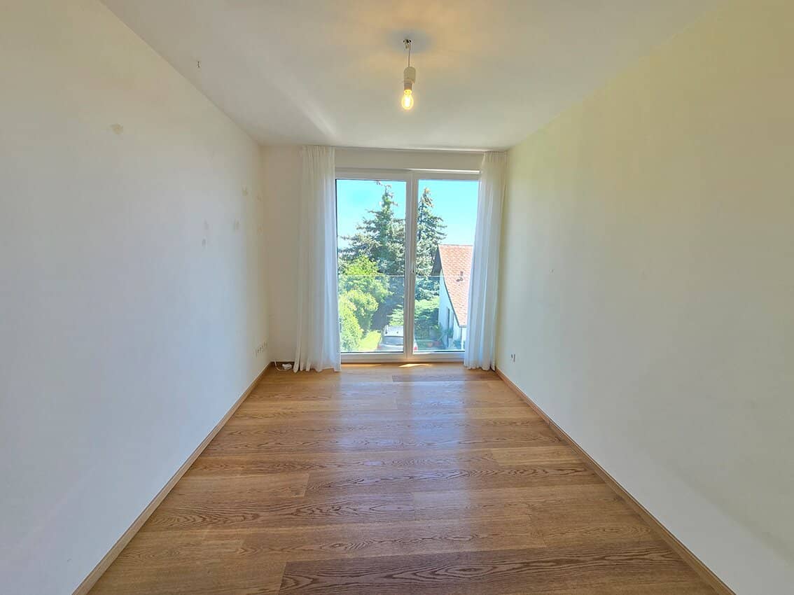 *** EXKLUSIVE LAGE IN DEN WEINBERGEN *** SAGENHAFTER BLICK ÜBER WIEN ***