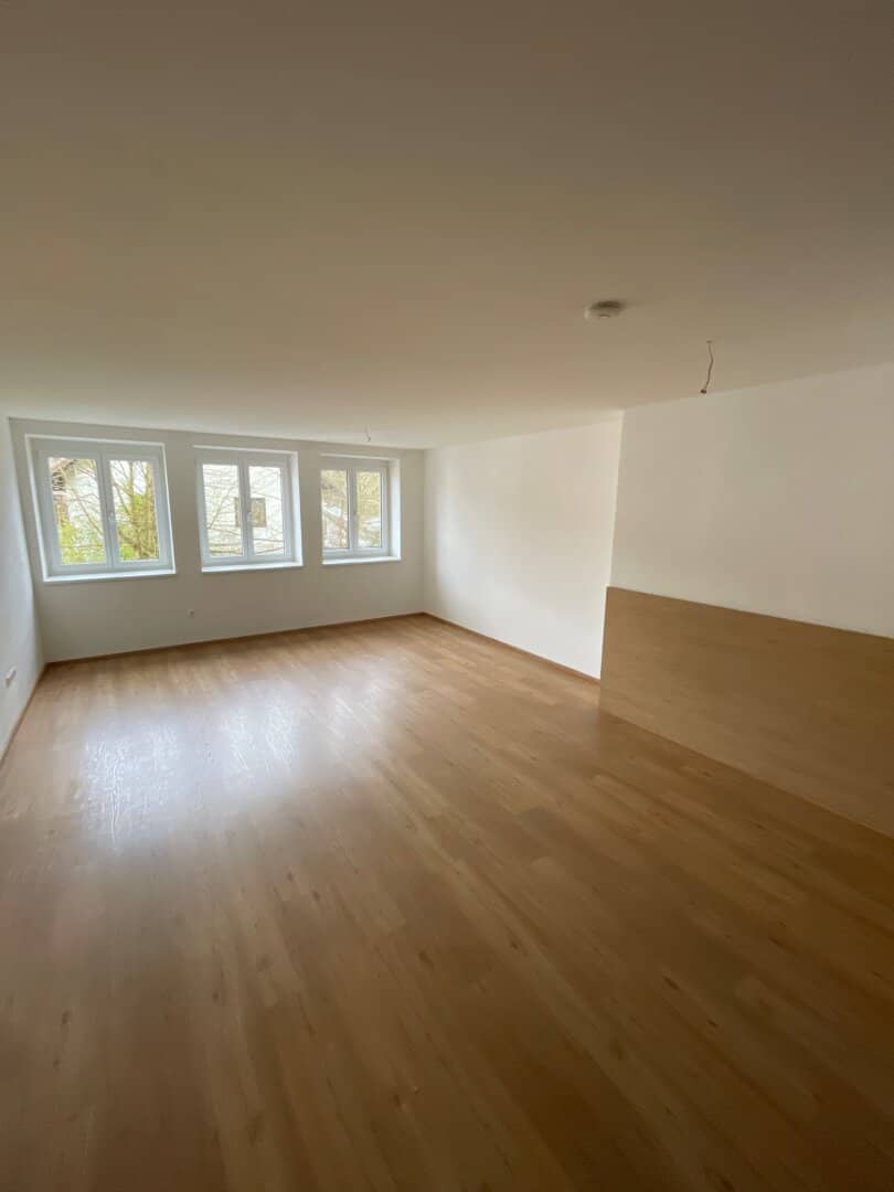 Like-new two room apartment with furnished kitchen and parking space in the center of Gurten