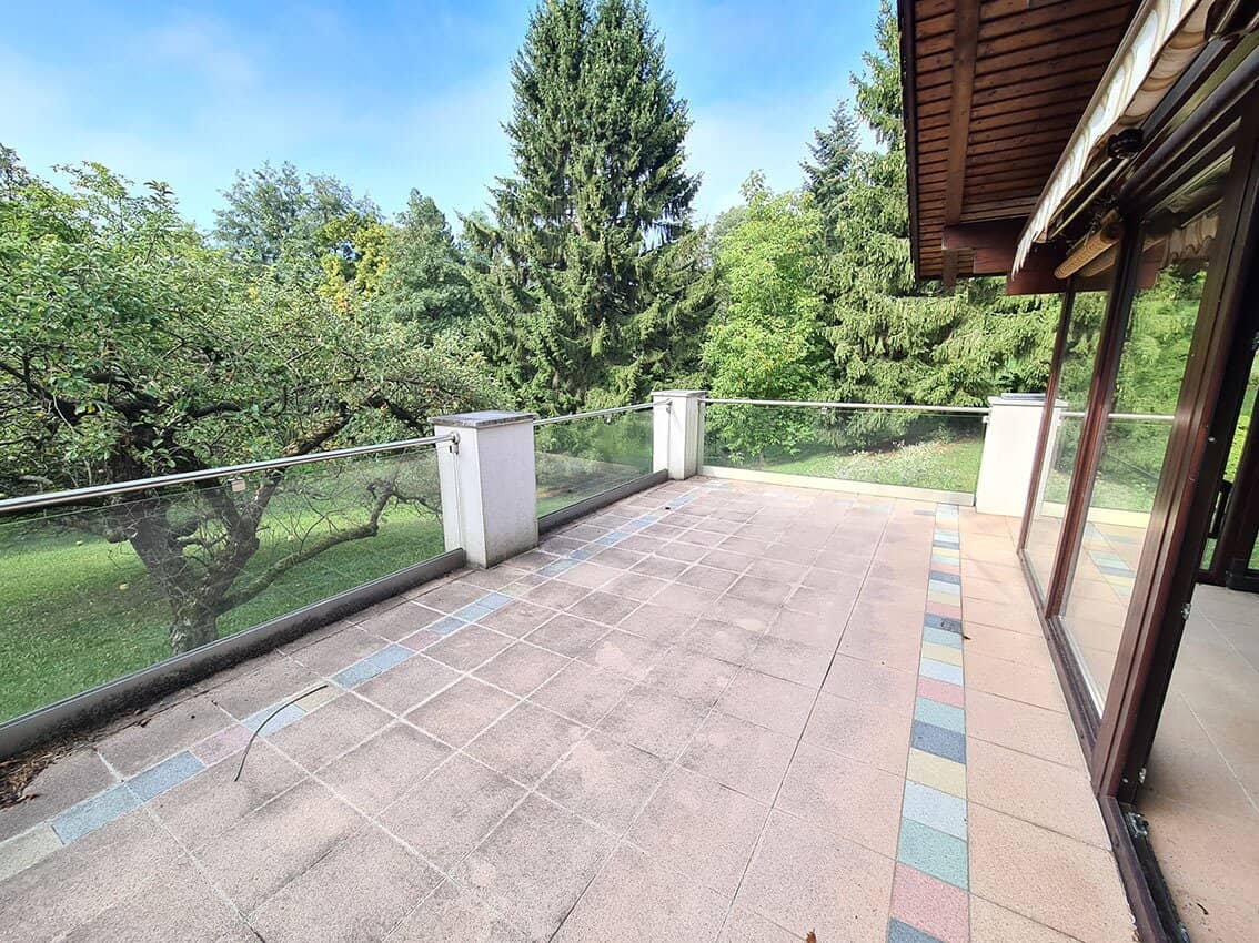 *** GROSSES GRUNDSTÜCK MIT AUSBLICK *** RUHELAGE *** ZENTRUMSNÄHE ***