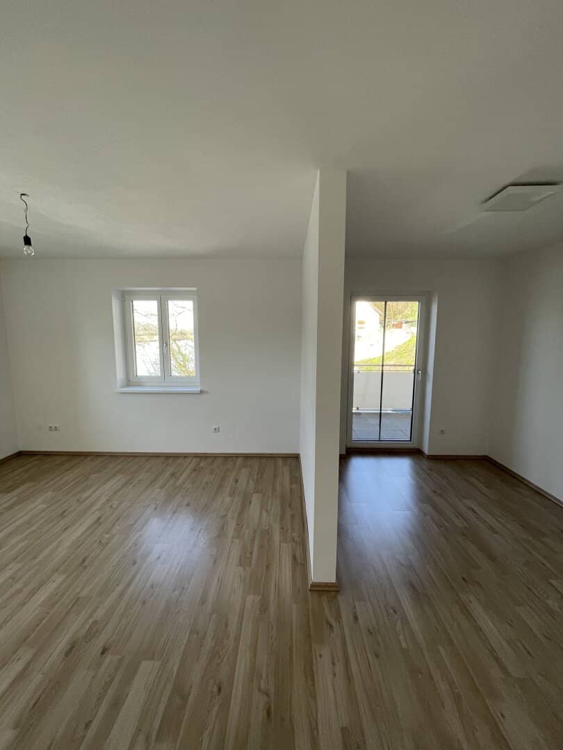 Modern two room apartment with balcony quiet location directly on the Inn