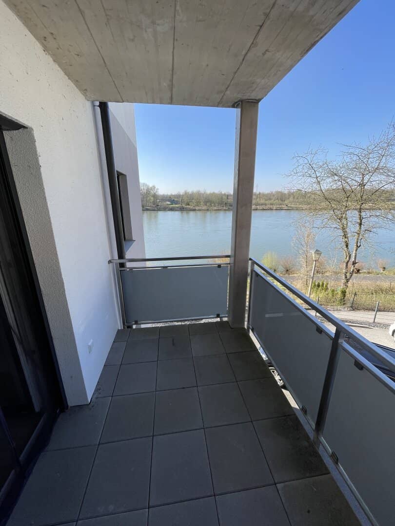 Modern two room apartment with balcony quiet location directly on the Inn