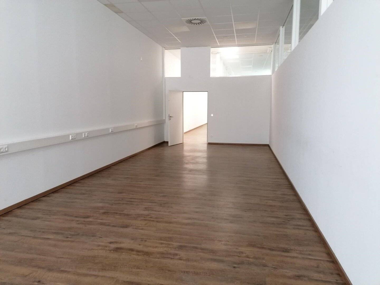 Office space in a well-known residential/commercial building in the city centre of Ried im Innkreis