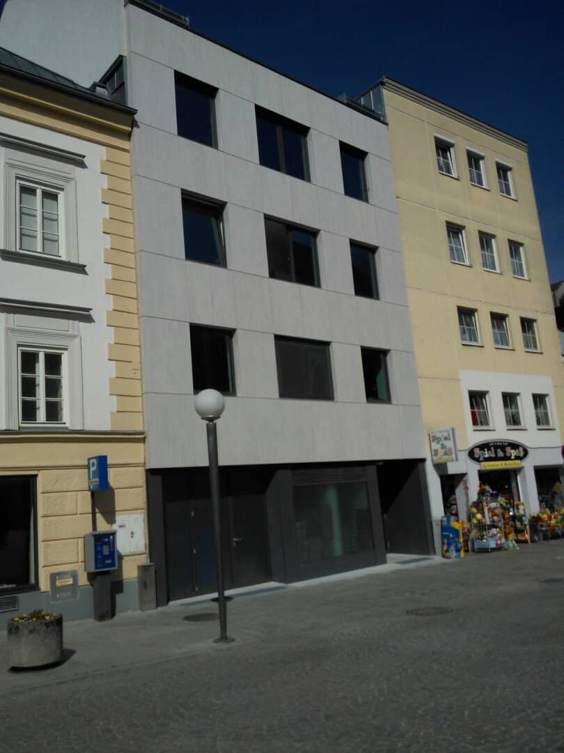 Office space in a well-known residential/commercial building in the city centre of Ried im Innkreis