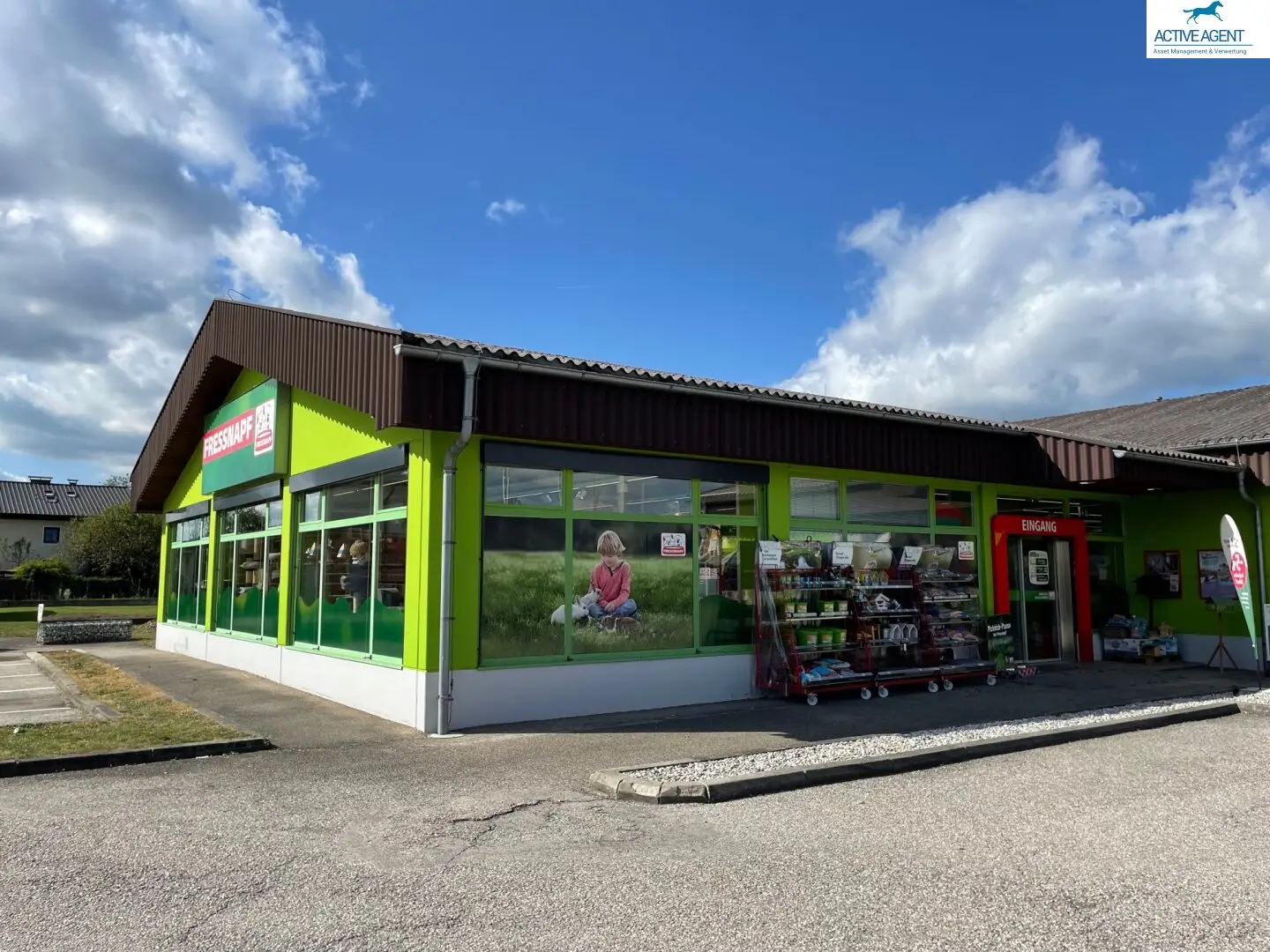 Well maintained, rented commercial premises (superstructure) in Mattighofen for sale (yield 7.75%)?","de":"Gepflegtes, vermietetes Geschäftslokal (Superädifikat) in Mattighofen zu verkaufen (Rendite 7,75%)"},