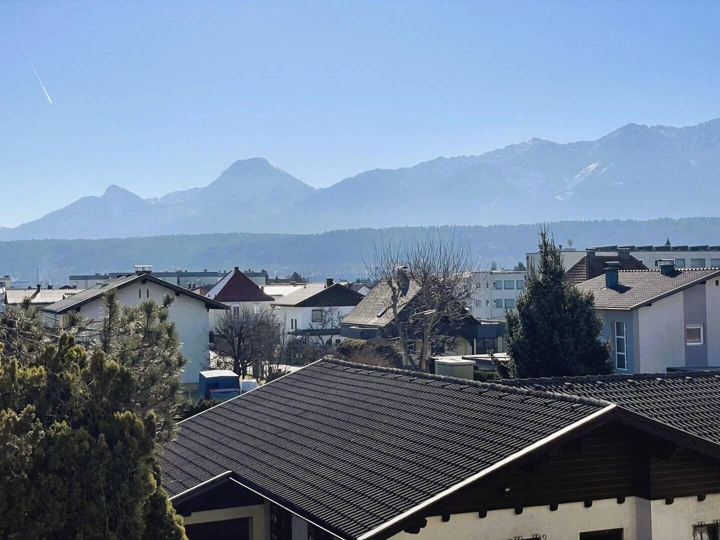 2-room rental apartment with balcony and underground parking space in Villach – your new home