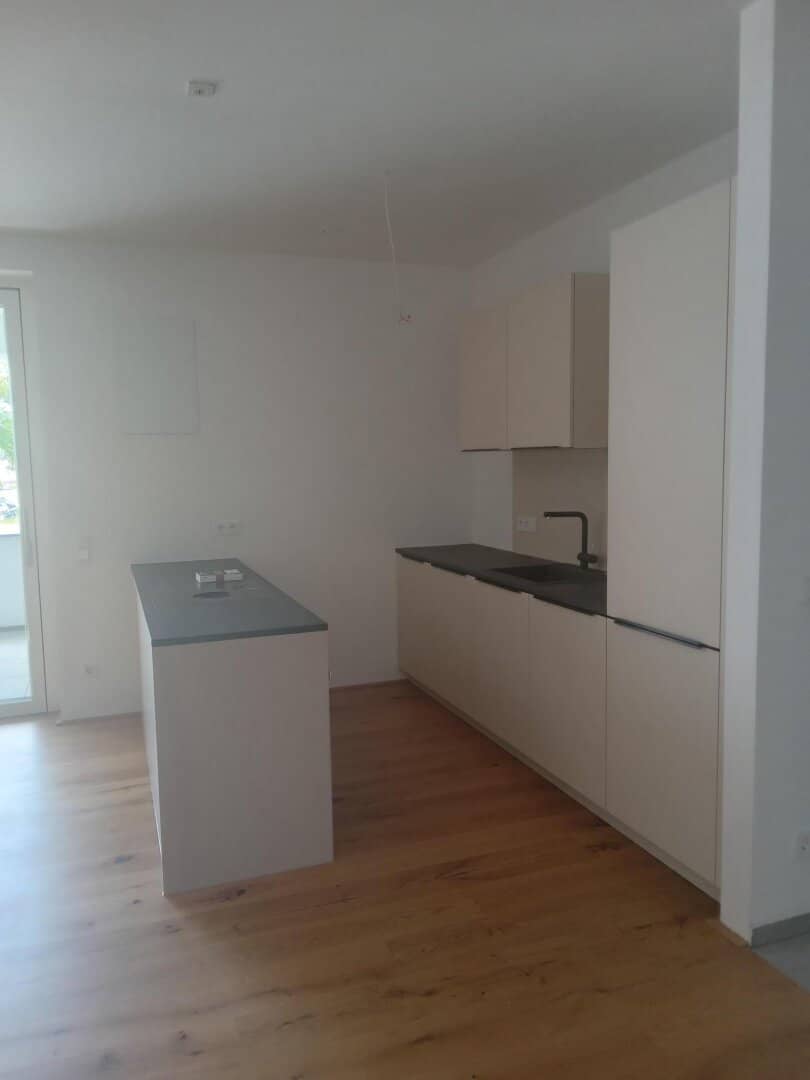Exclusive three room rental apartment with loggia and high quality furnished kitchen