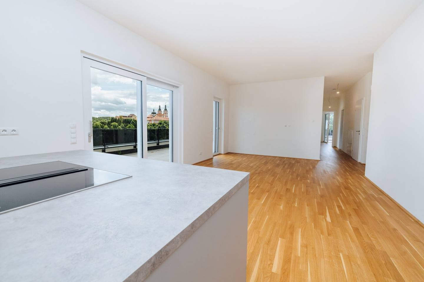 PENTHOUSE MARIATROST I 100m² TERRASSE I BASILIKA I TIEFGARAGE I LIFT DIREKT IN DIE WOHNUNG I ERSTBEZUG I SÜD-WEST AUSRICHTUNG I ABSOLUTE RUHELAGE I SEHR HELL I PROJEKT WOHNEN I