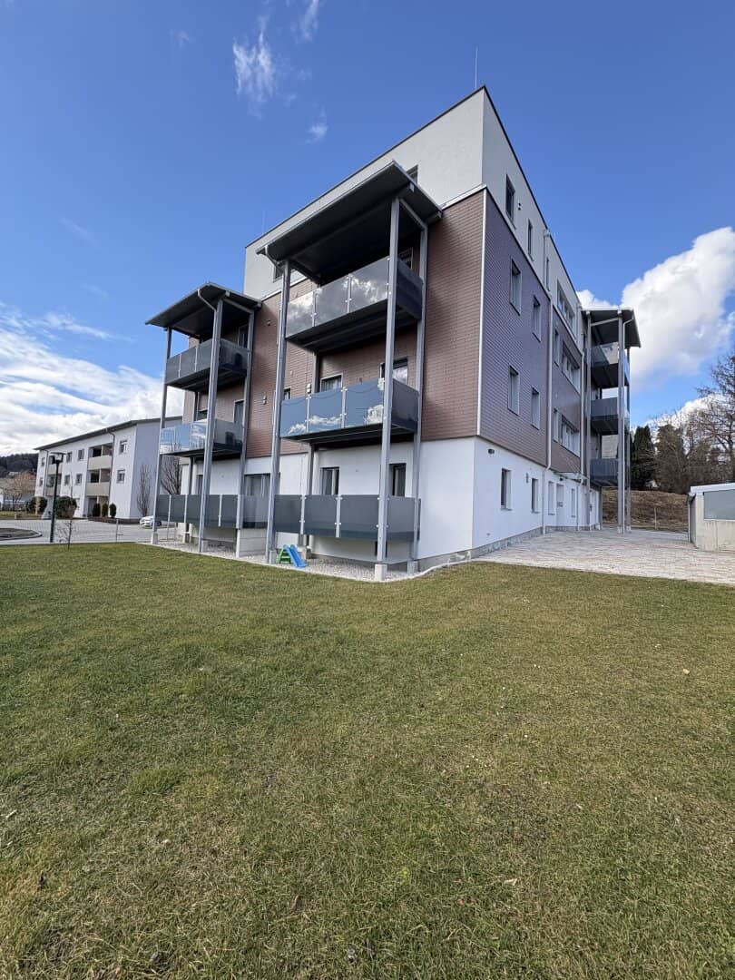 4-room new-build apartment with south balcony in Höhnhart