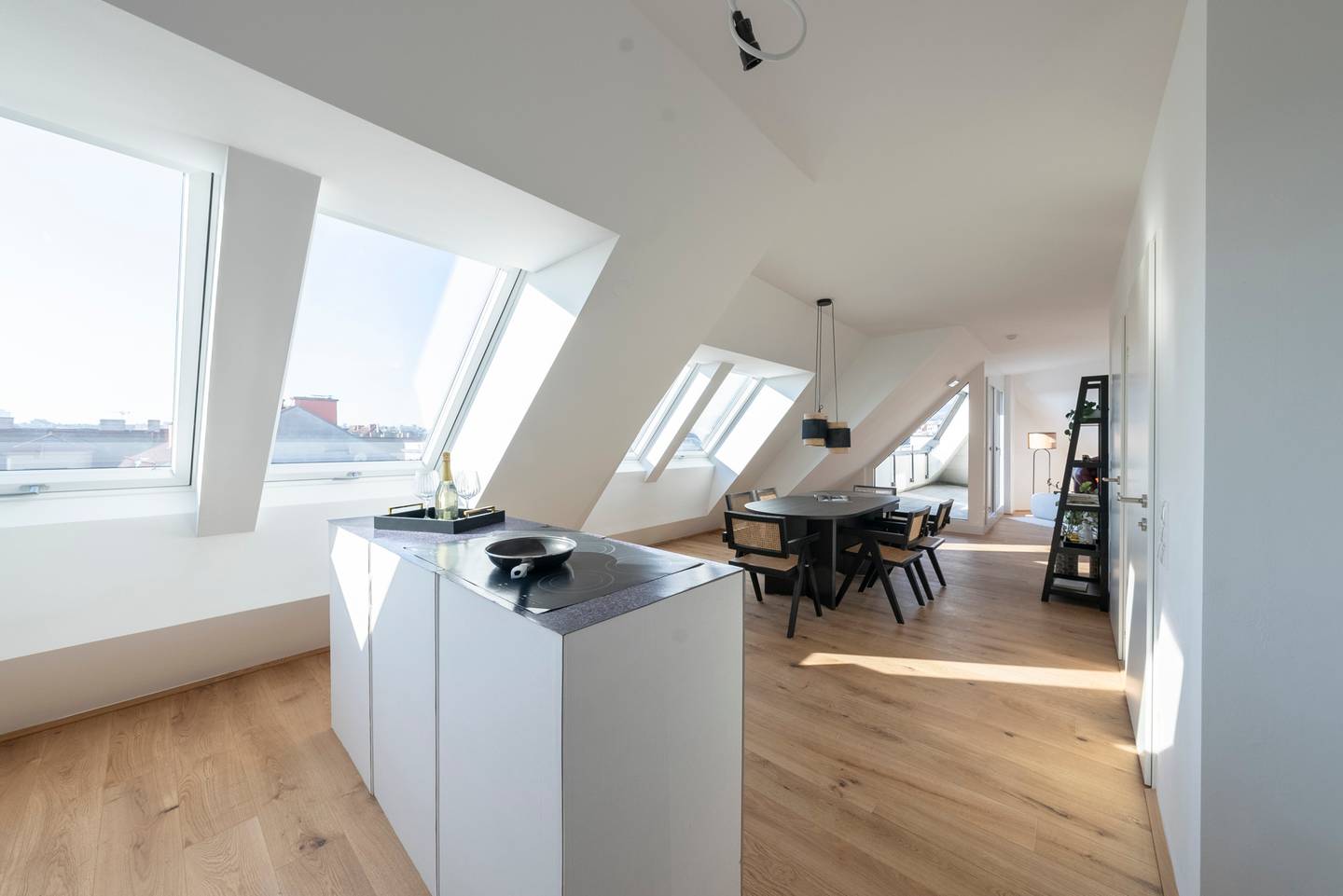 Top floor apartment with private roof terrace