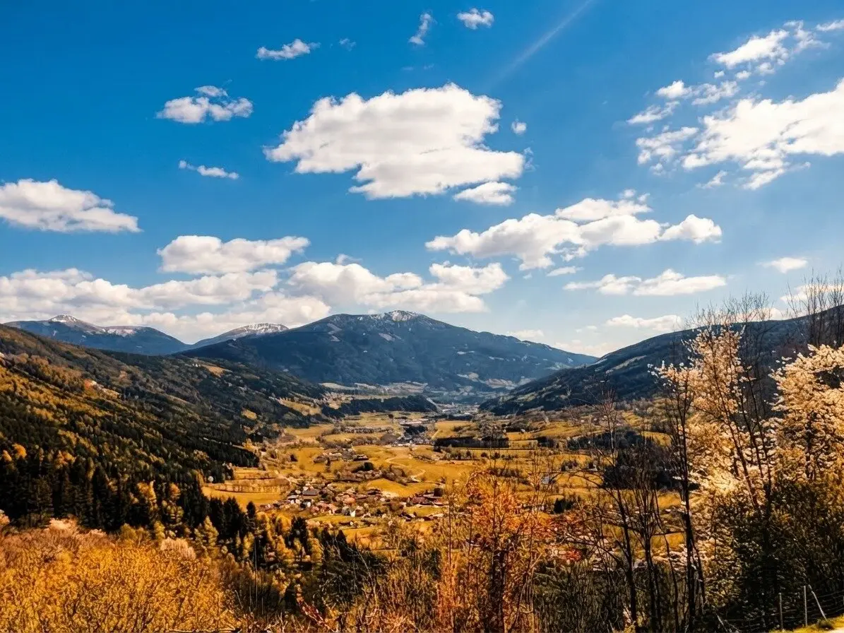 Private Alpine refuge with 8,000 m² of land and wide view at Maltaberg