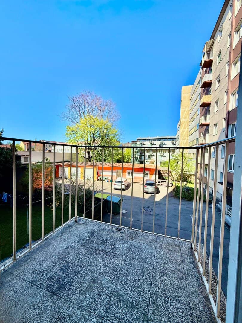 I Balcony I Completely Renovated I 3-Room Residence I Best Location in Lend I Bright and Airy I Quiet Living I Projekt Wohnen I