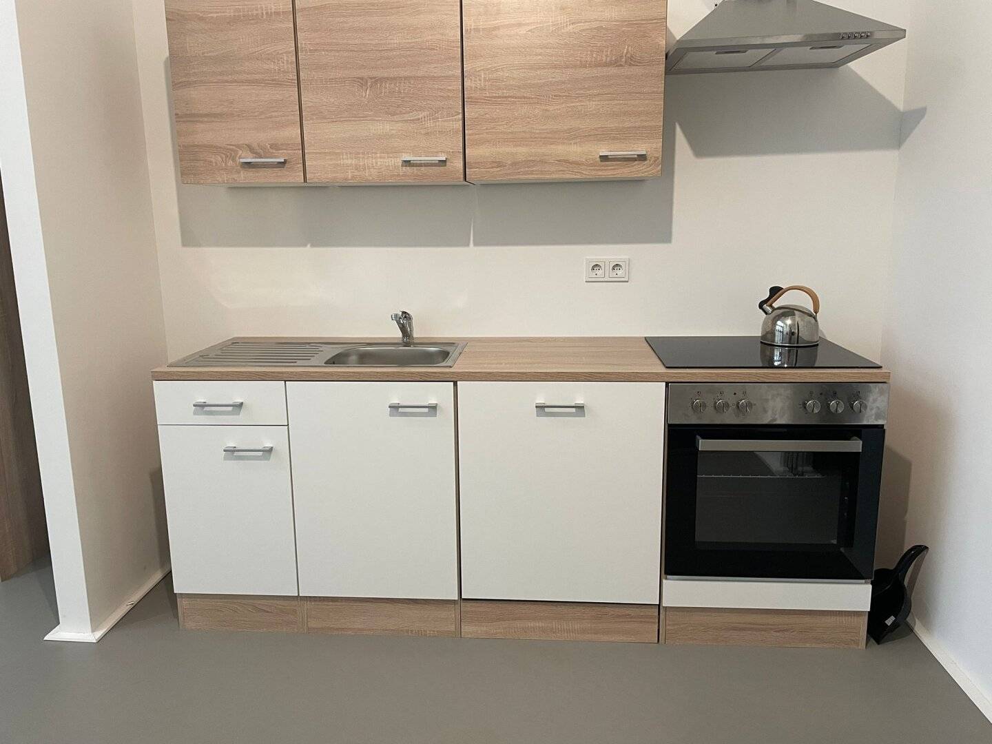 Voll möblierte Wohnung für Kurzzeitmiete! Sofort verfügbar