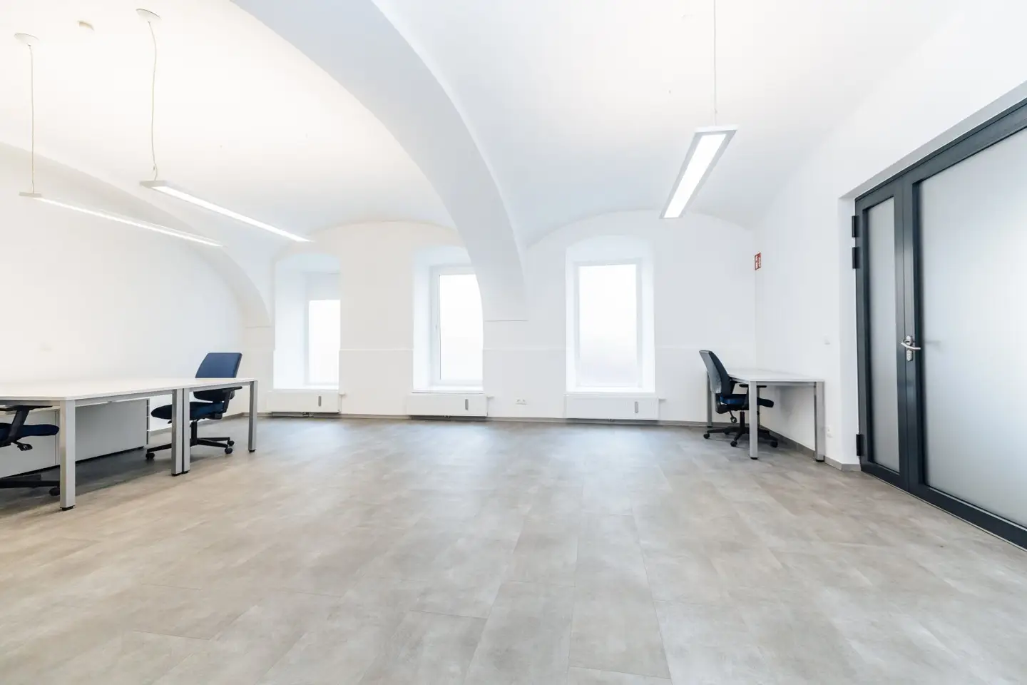 Provision free in top location parking space highly frequented location display window newly renovated modern commercial property available immediately I
