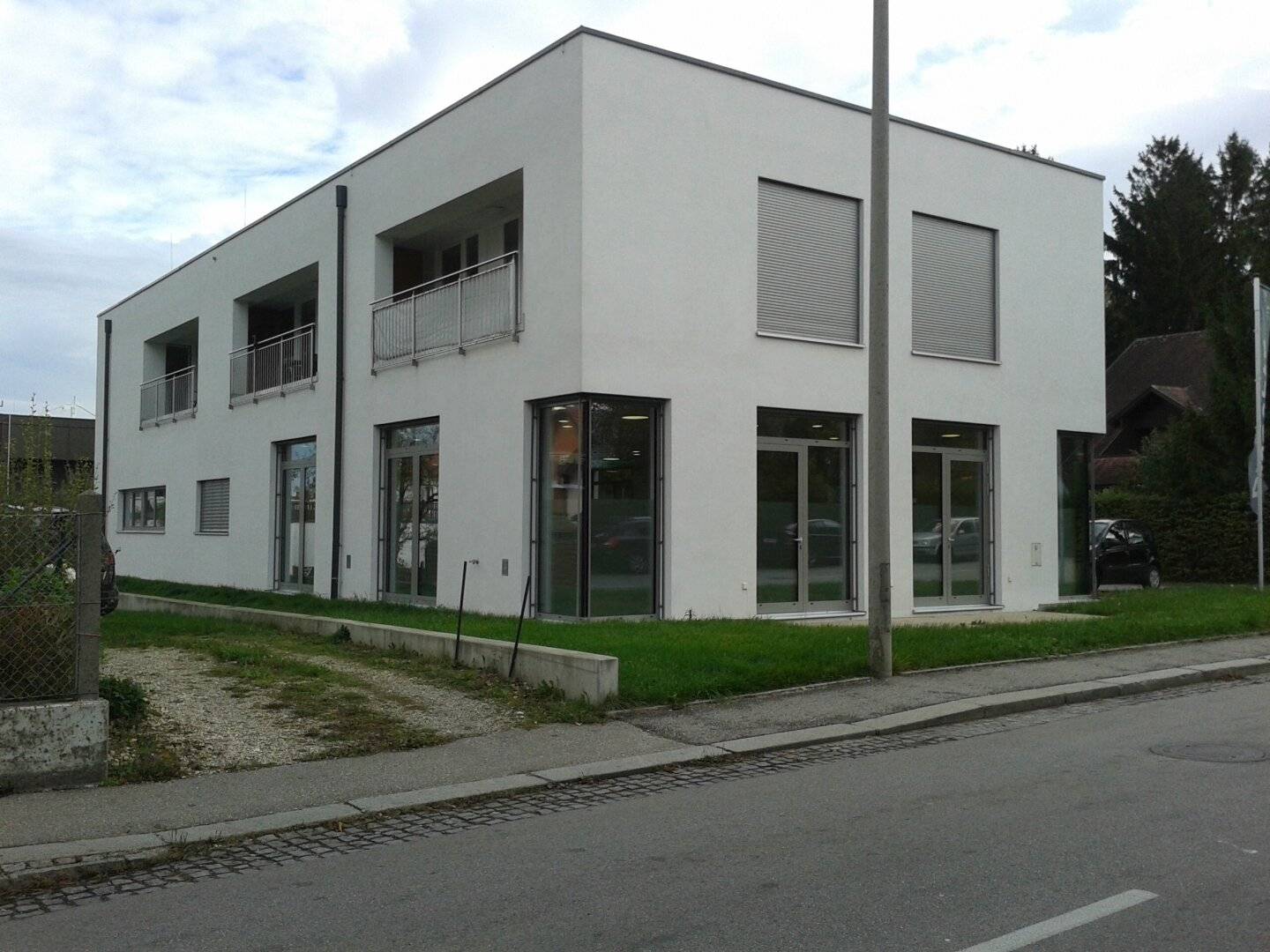 Bestens eingeführter Friseursalon in Ried im Innkreis - kurzfristige Anmietung oder Pacht möglich!