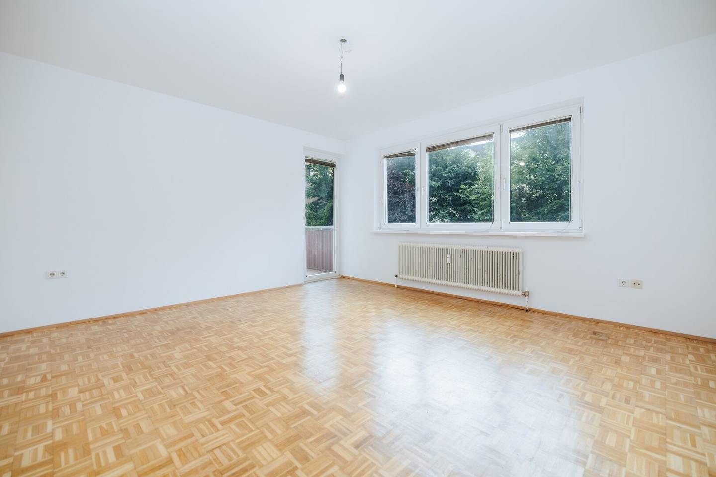 Available immediately I Directly on the Mur I Absolute quiet location I Loggia I Central I Projekt Wohnen