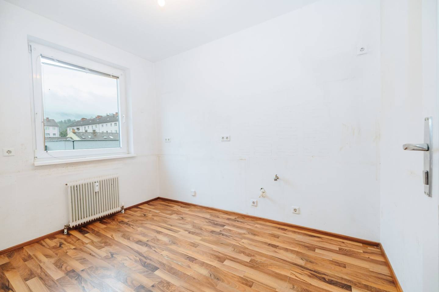 Renovation project with potential directly on the Mur | South facing loggia | Elevator | Quiet location | Project living