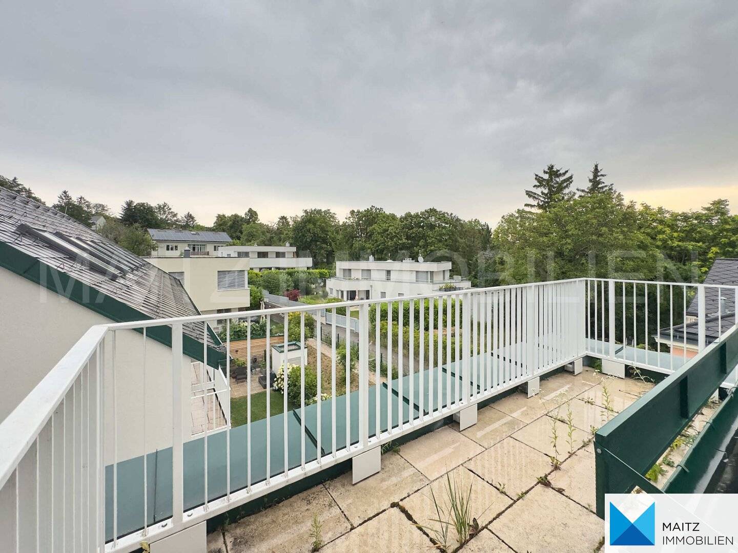 ERSTBEZUG: 2er-Wohnungspaket mit Kellerabteilen, Lager & 3 Garagenplaätzen