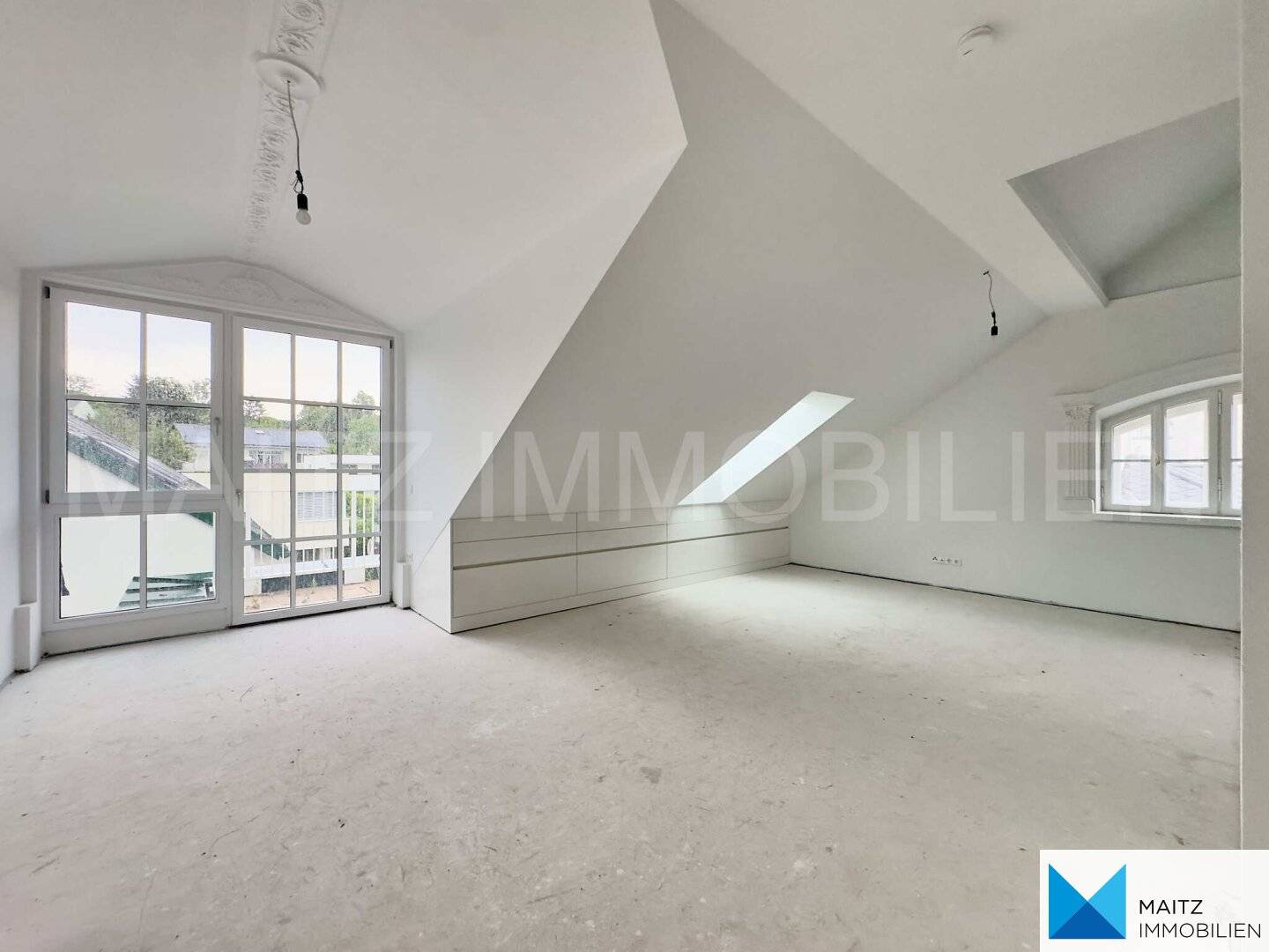ERSTBEZUG: 2er-Wohnungspaket mit Kellerabteilen, Lager & 3 Garagenplaätzen